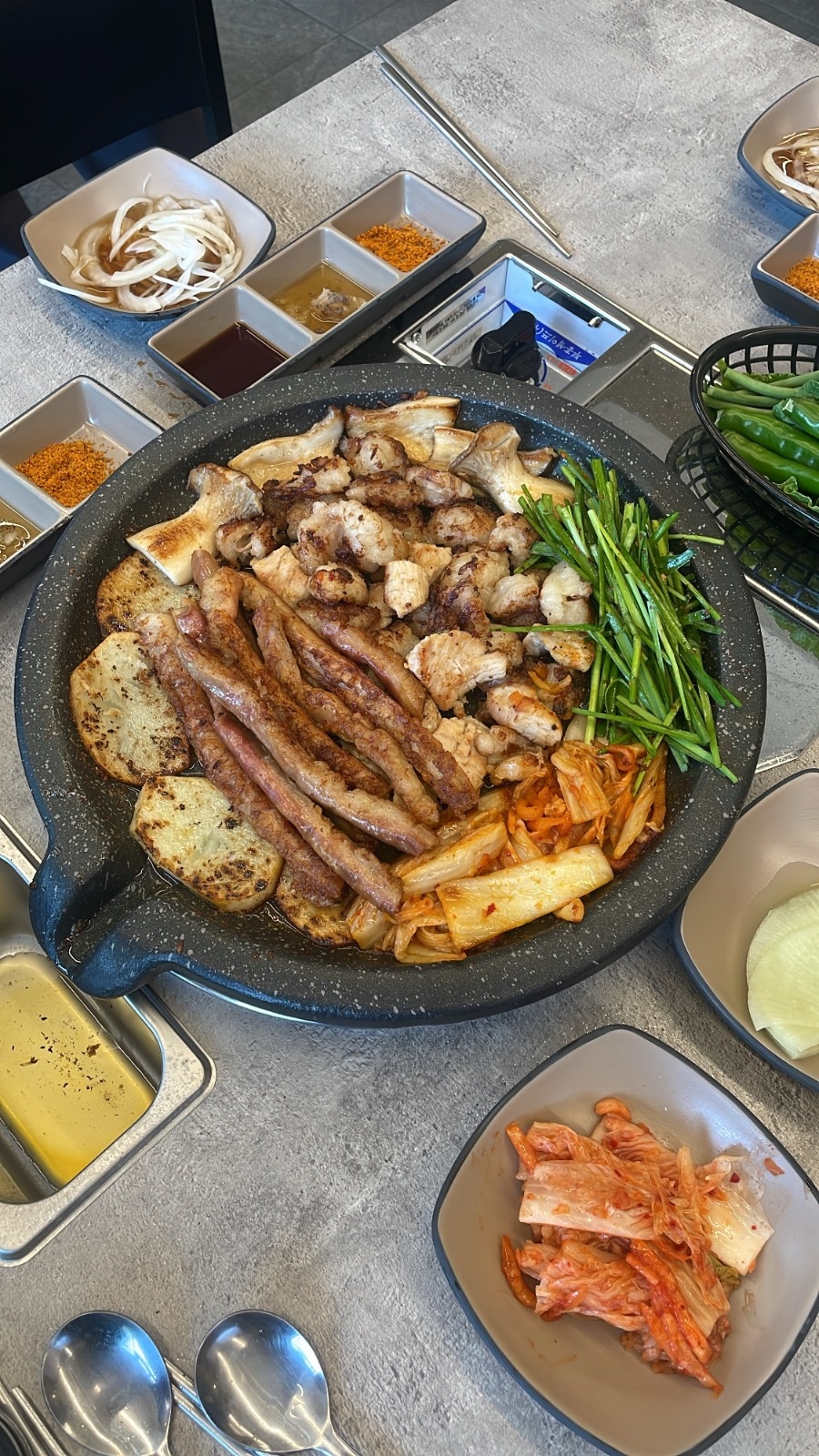 큰소양곱창진해점 picture 4