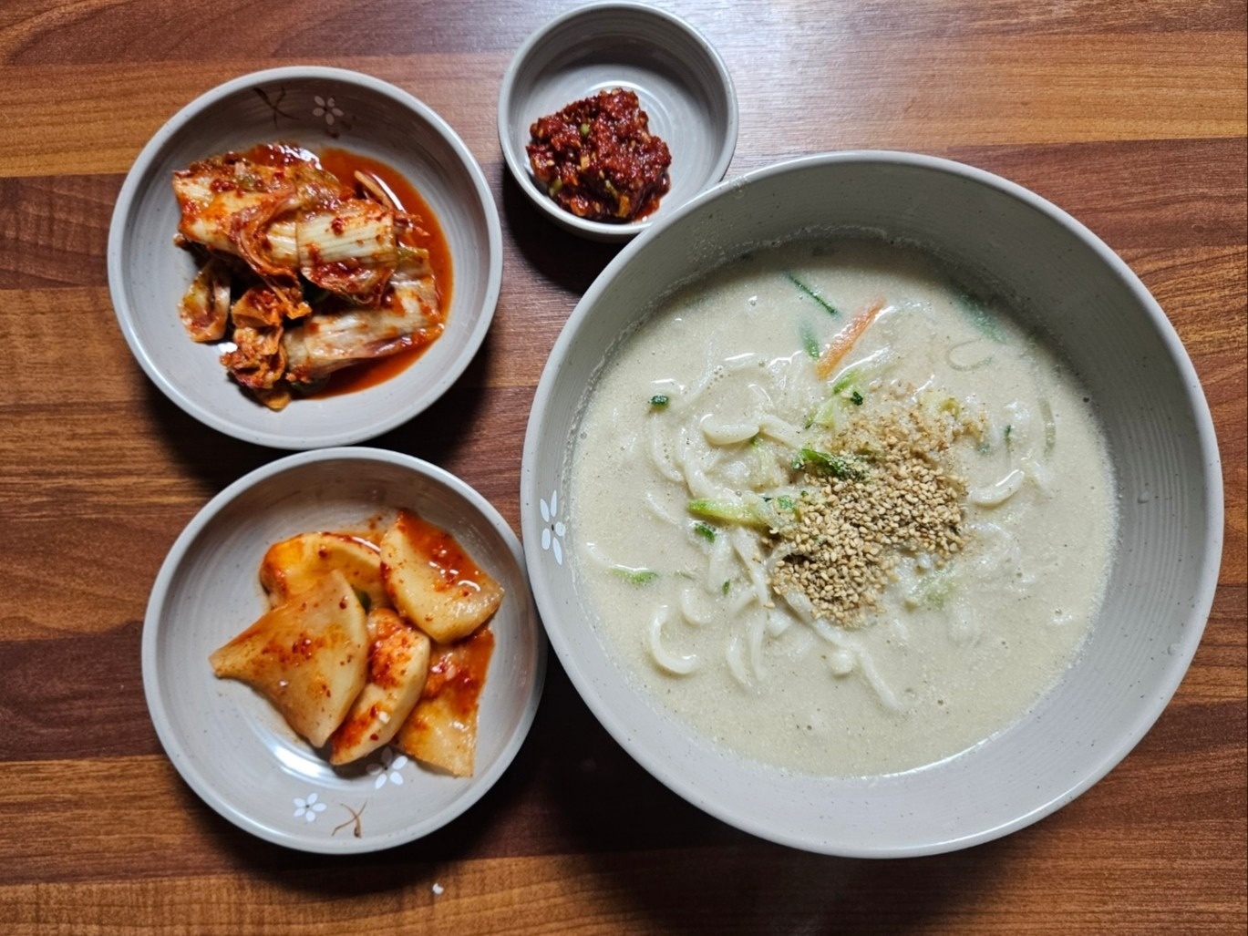 꽃가람 칼국수 picture 9