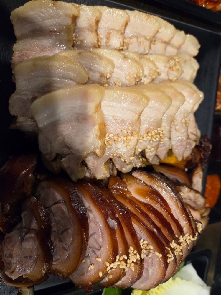 크라운족발 야탑점 picture 4