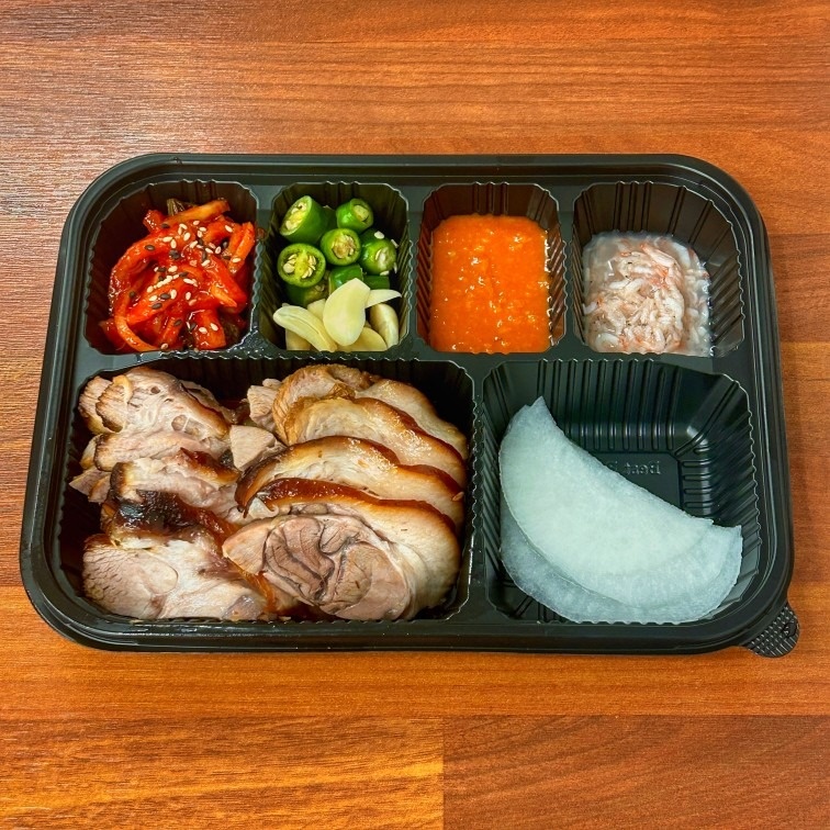 사상팔도족발 picture 9