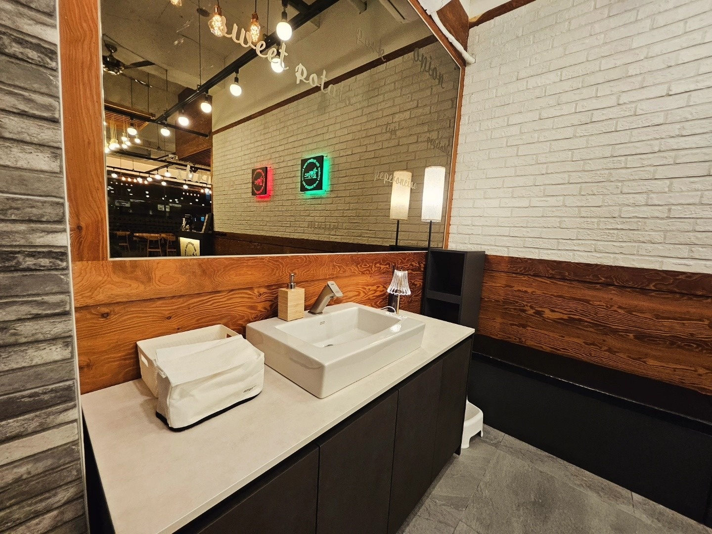효돈까스 부산명지직영점 picture 6