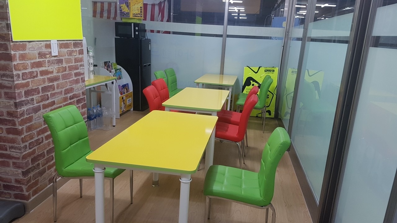 아이랜드서점 picture 4