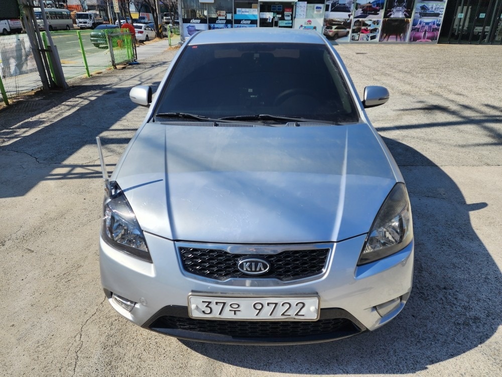 뉴 프라이드 JB 4DR 1.4(DOHC) LX 매물 썸네일