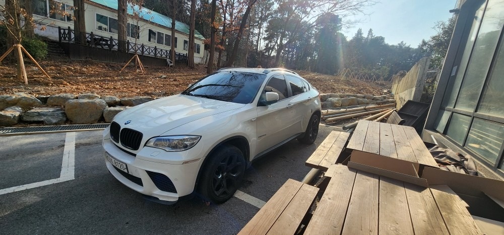 X6 E71 30d xDrive 후기형 (245마력) 매물 썸네일