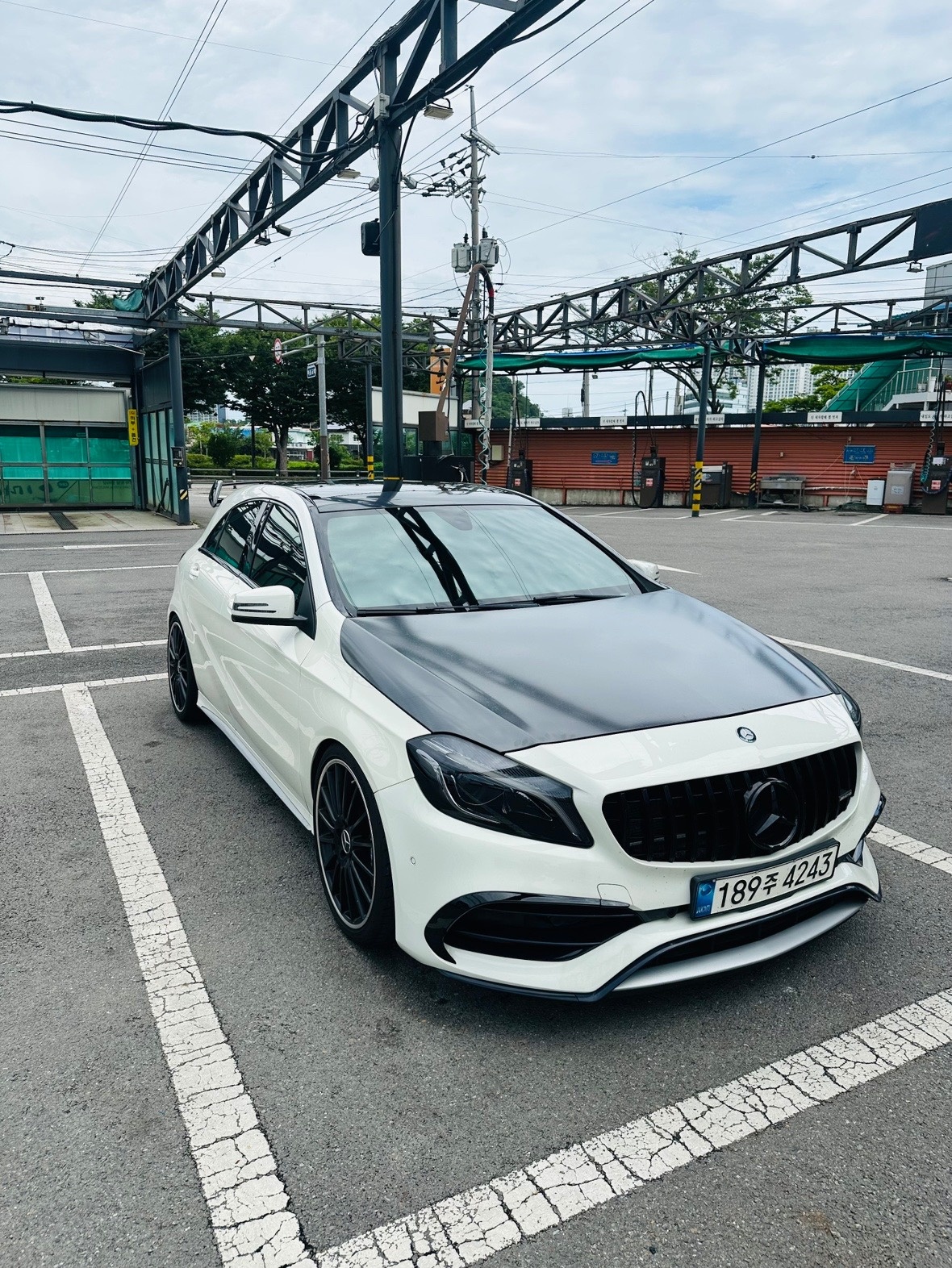 A 클래스 W176 A45 amg 4Matic (388마력) 매물 썸네일