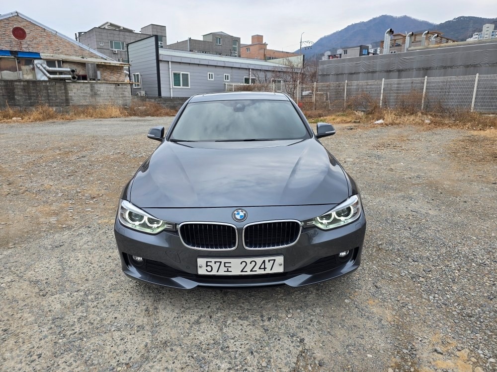 3시리즈 F30 320d 세단 (184마력) 매물 썸네일