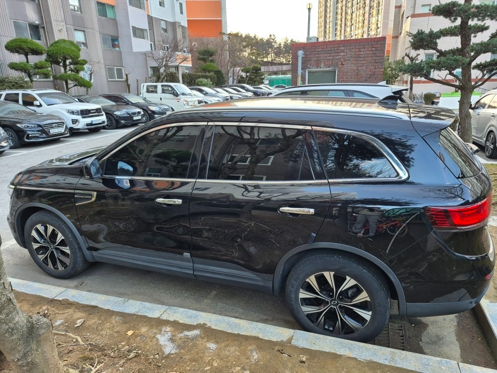 뉴 QM6 HZG 5인승(LPe 2.0) FWD 매물 썸네일