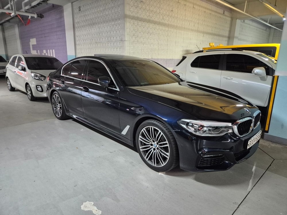 5시리즈 G30 530 i xDrive (252마력)M 스포츠 매물 썸네일