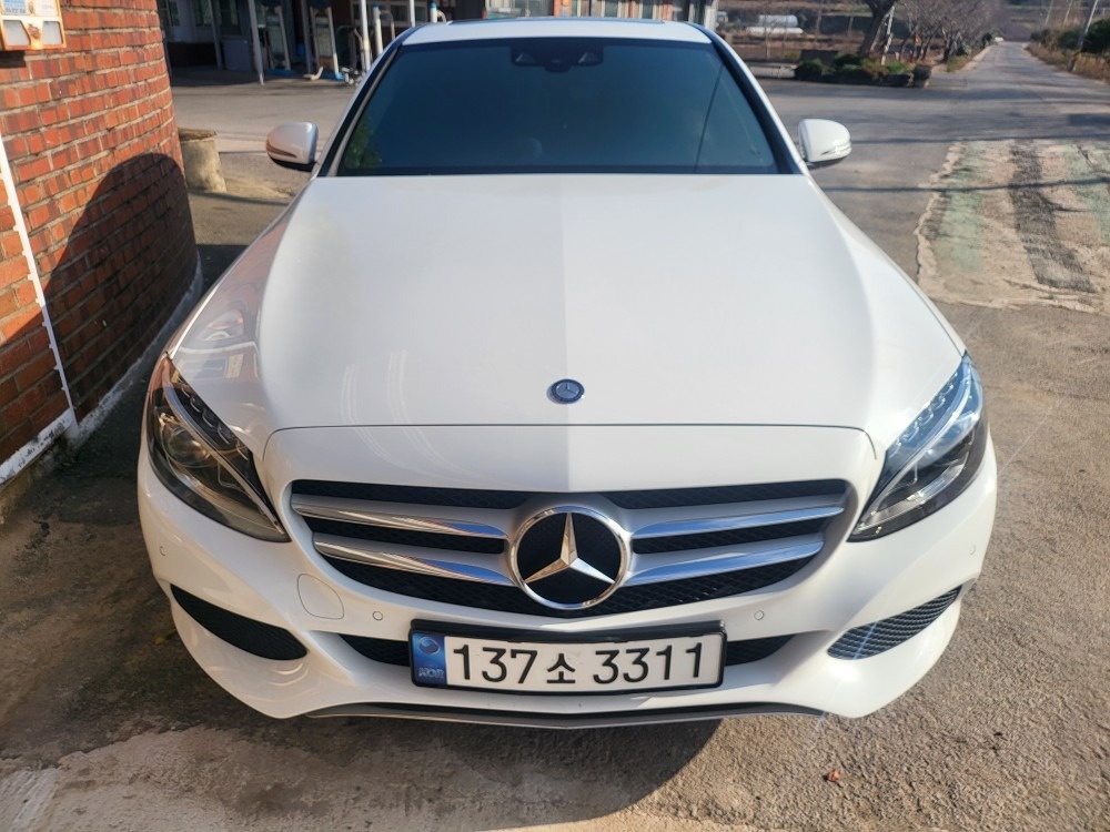 C 클래스 W205 C220 d (170마력)아방가르드 매물 썸네일