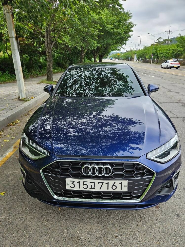 A4 B9/8W 40 TFSI 후기형 (190마력) 매물 썸네일