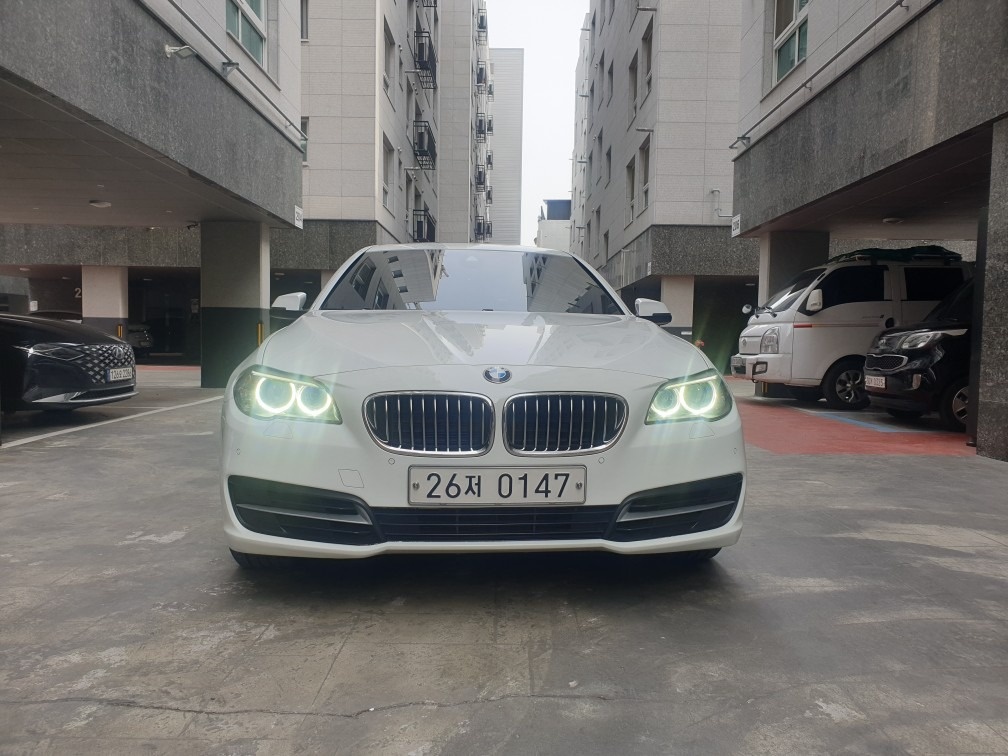 5시리즈 F10 520d xDrive (184마력) 매물 썸네일