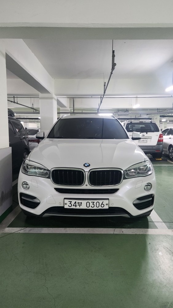 X6 F16 30d xDrive (258마력) 매물 썸네일