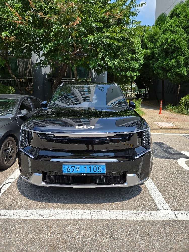 EV9 MV1 BEV(99.8kWh) RWD 어스(6인승) 매물 썸네일