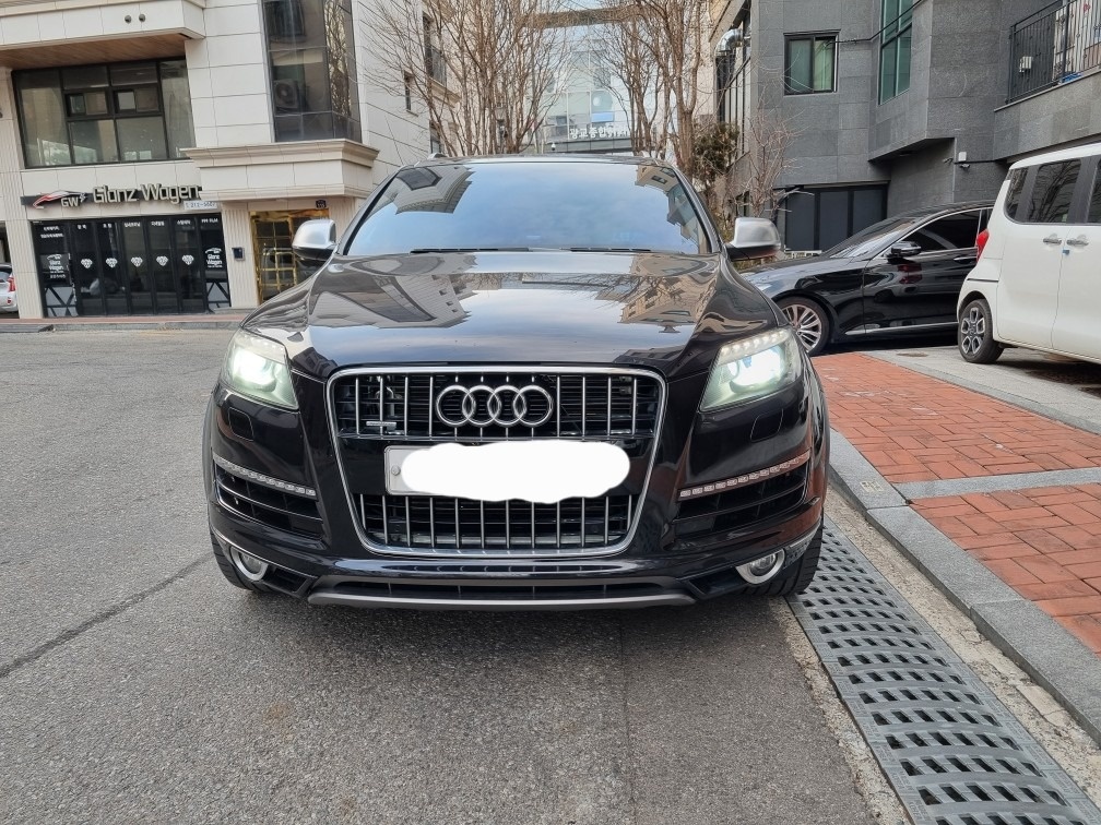 Q7 4L 3.0 TDI 콰트로 (239마력) 매물 썸네일