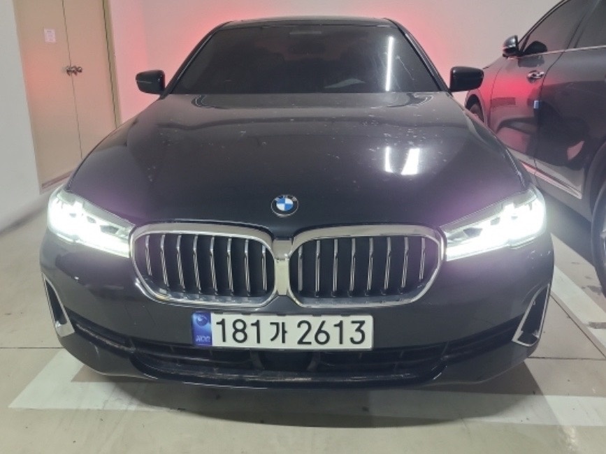 5시리즈 G30 530 i 후기형 (252마력)럭셔리 매물 썸네일