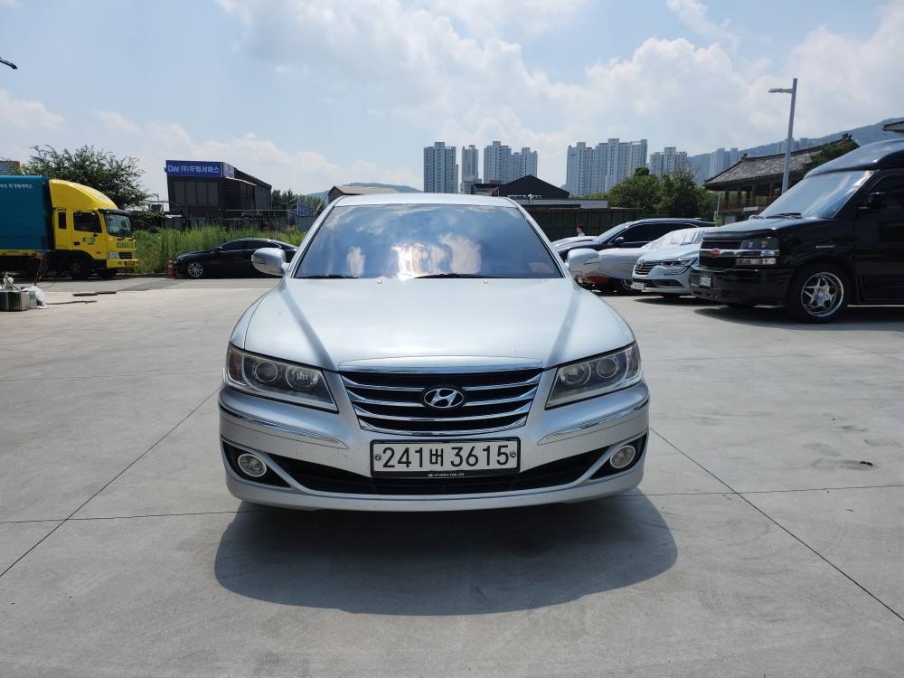 더 럭셔리 그랜저 TG LPi Q270 FWD 팩 I 매물 썸네일