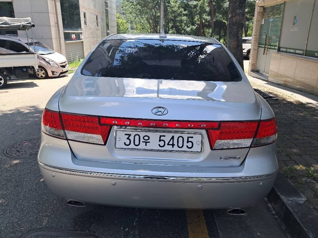 더 럭셔리 그랜저 TG L330 FWD VIP 매물 썸네일