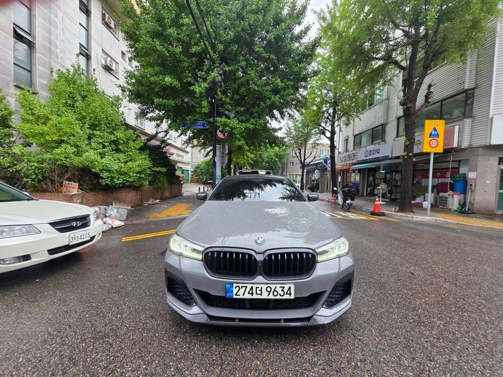 5시리즈 G30 530 i xDrive 후기형 (252마력)M 스포츠 플러스 매물 썸네일