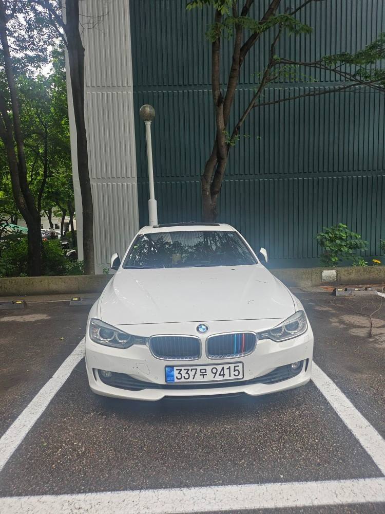 3시리즈 F30 320 i 세단 전기형 (184마력) 매물 썸네일