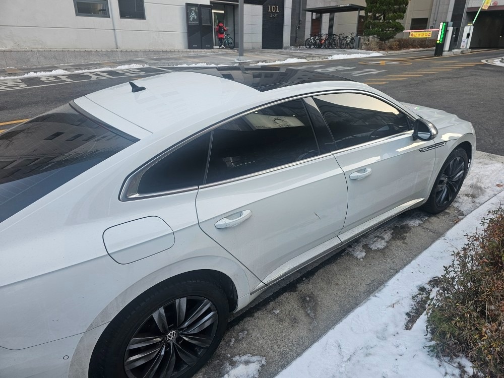 아테온 2.0 TDi 프리미엄 매물 썸네일