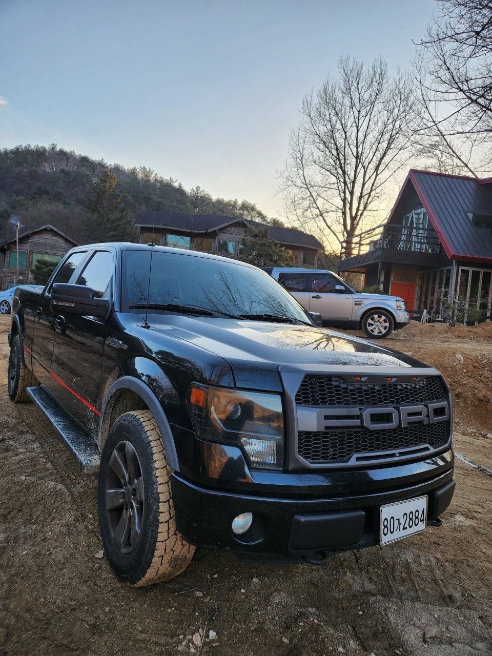 F150 XII 더블캡 5.0 (V8 4WD) (360마력) 매물 썸네일