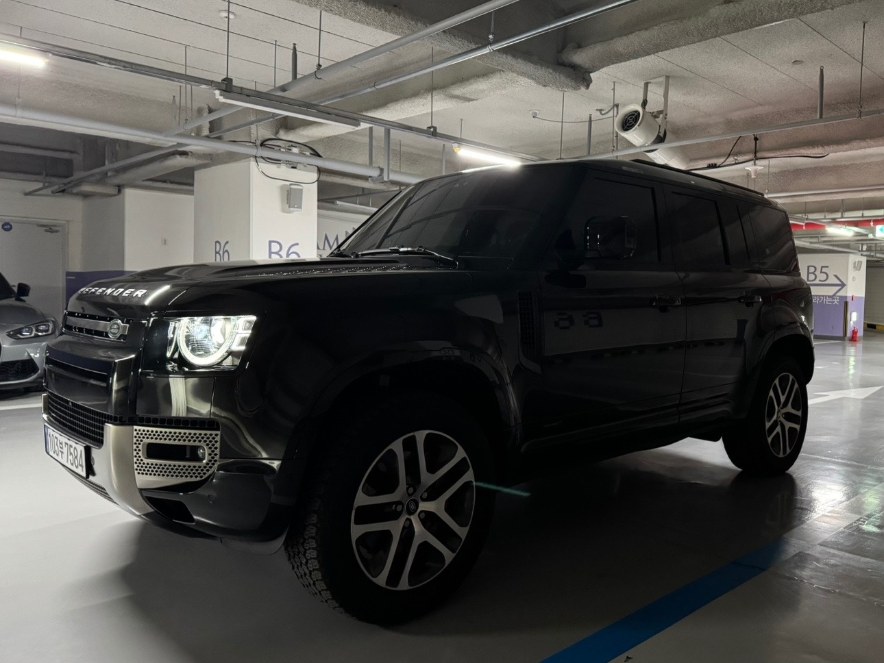 디펜더 L663 110 4DR P400 4WD X 매물 썸네일