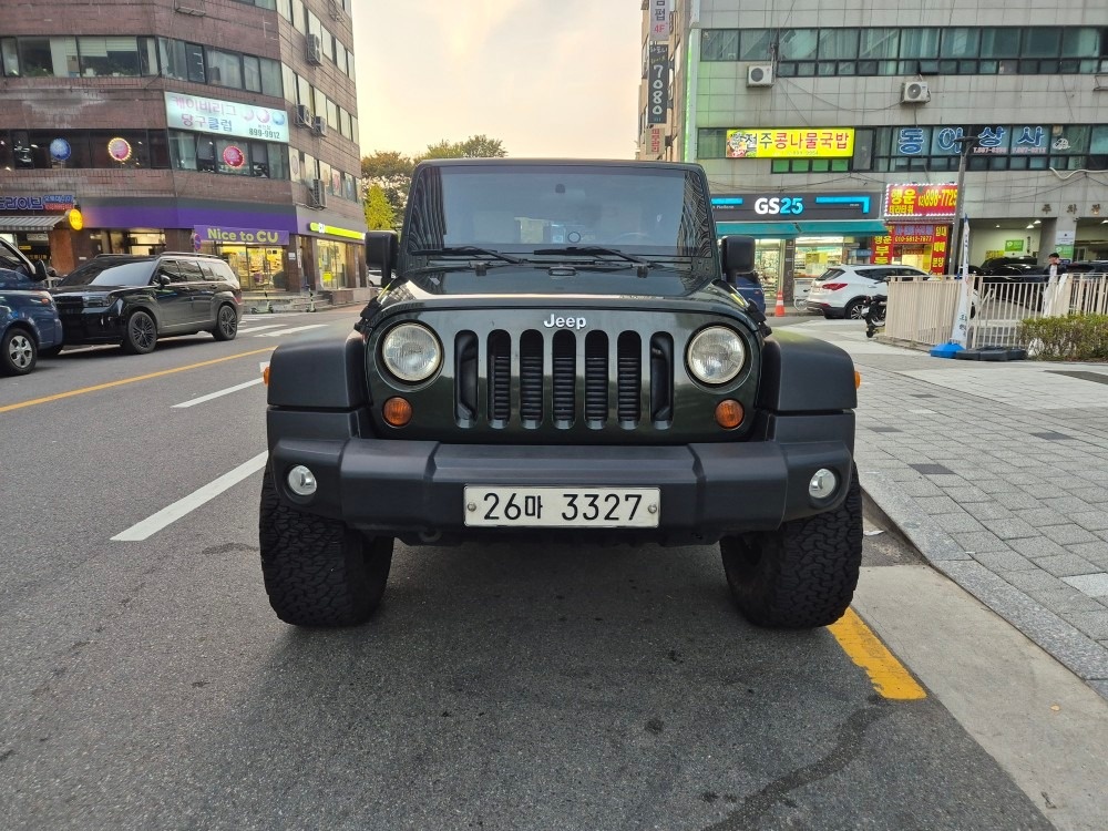 랭글러 JK 디젤 2.8 4WD 루비콘 4도어 매물 썸네일