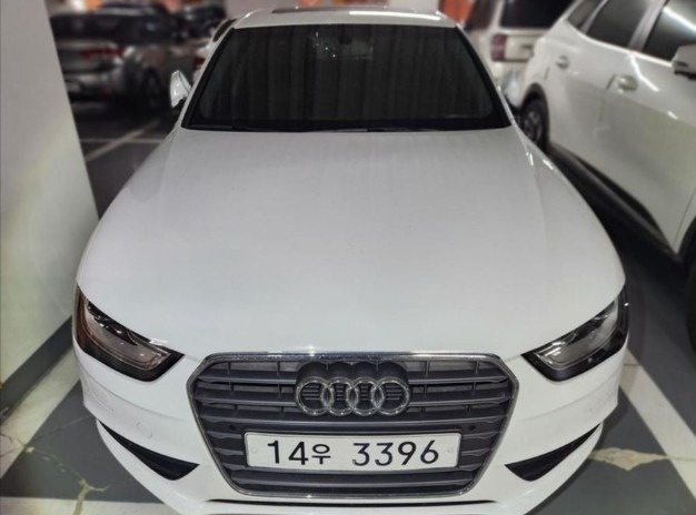 A4 B8/8K 30 TDI (150마력)다이나믹 매물 썸네일