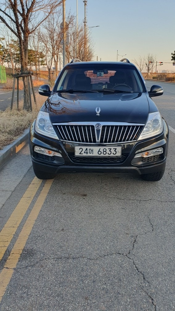 렉스턴 W Y200 7인승(RX7 2.0) 4WD 럭셔리 매물 썸네일