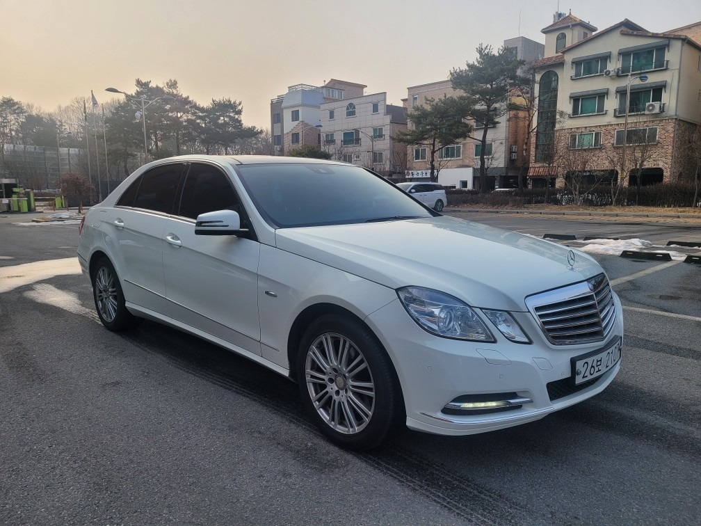 E 클래스 W212 E300 매물 썸네일