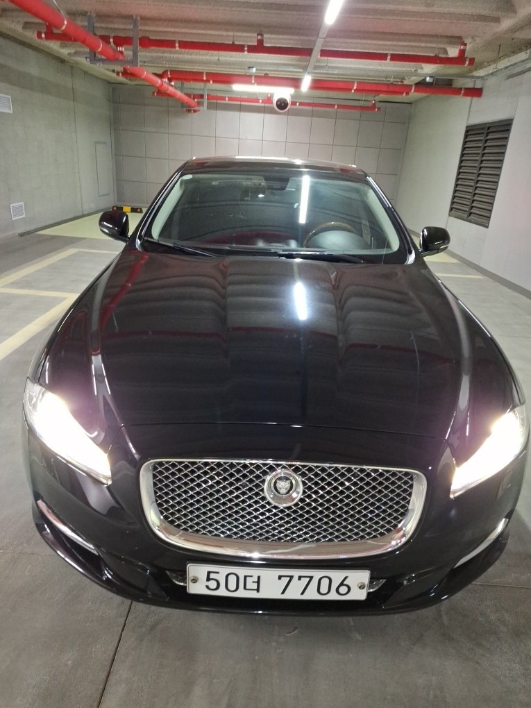 XJ X351 5.0 프리미엄 럭셔리 LWB 매물 썸네일