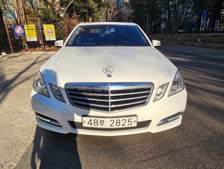 E 클래스 W212 E220 CDI 전기형 (170마력)아방가르드 매물 썸네일