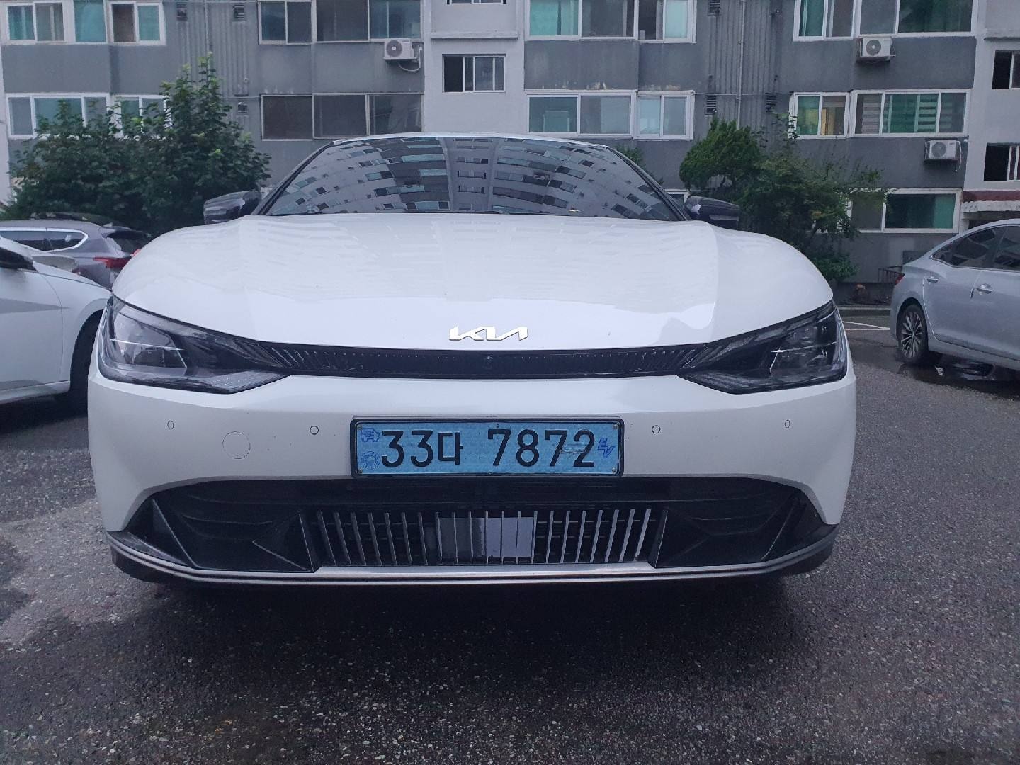 EV6 CV BEV(롱레인지/77.4kWh) RWD 어스(470km) 매물 썸네일