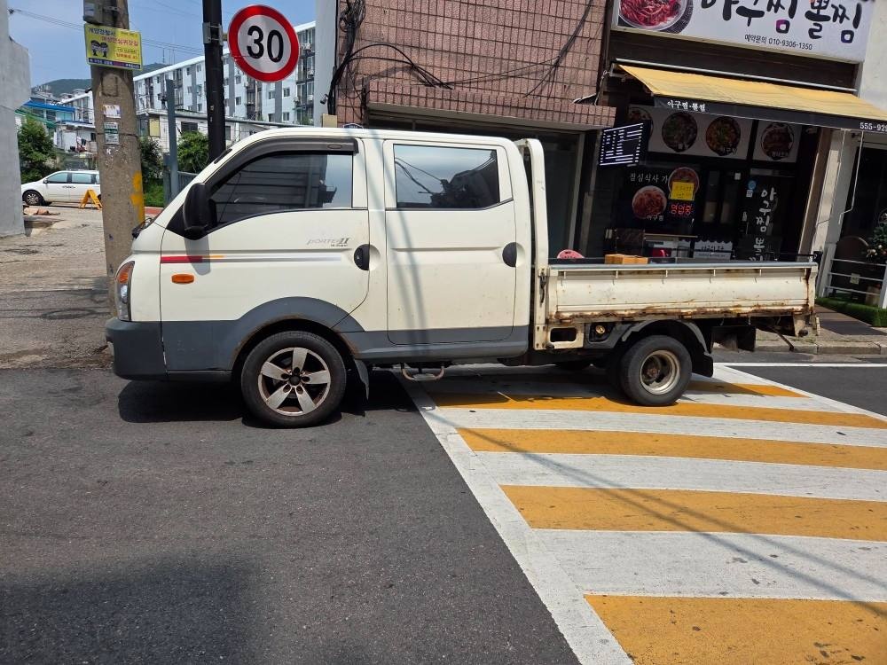 봉고 Ⅲ 1톤 PU 초장축 더블캡 CRDi 럭셔리 매물 썸네일