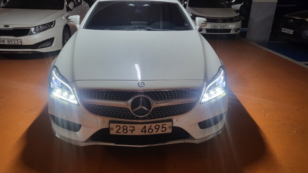 CLS 클래스 W218 CLS400 후기형 (333마력) 매물 썸네일