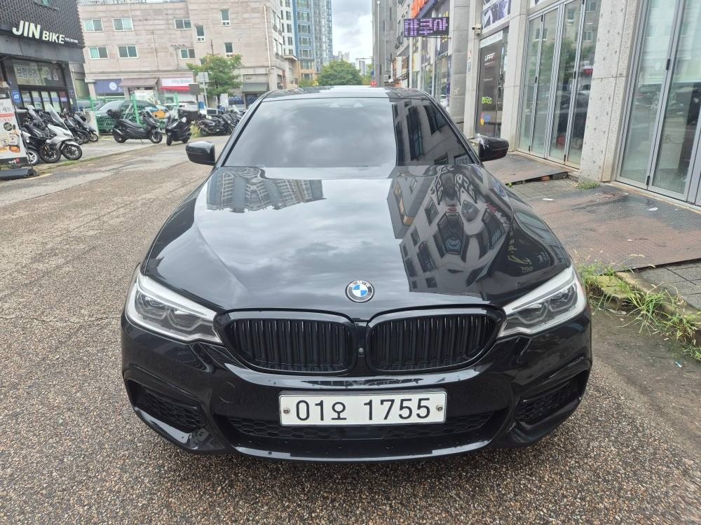 5시리즈 G30 520d 전기형 (190마력)M 스포츠 매물 썸네일