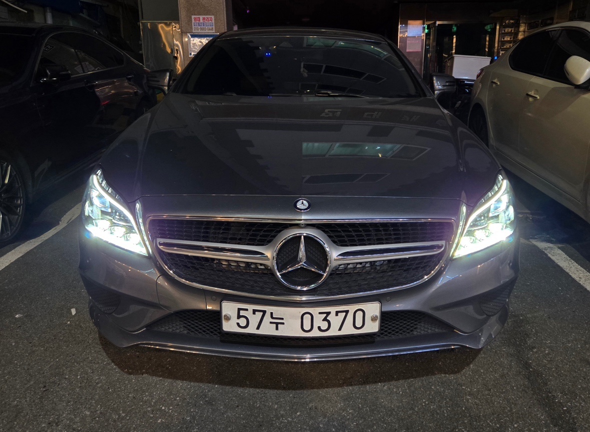 CLS 클래스 W218 CLS350 d 4Matic 후기형 (204마력) 매물 썸네일