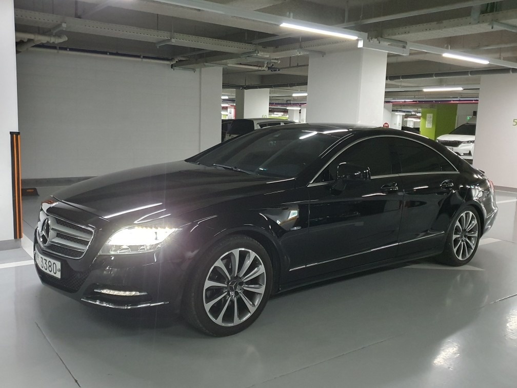 CLS 클래스 W218 CLS350 (306마력)블루이피션시 매물 썸네일