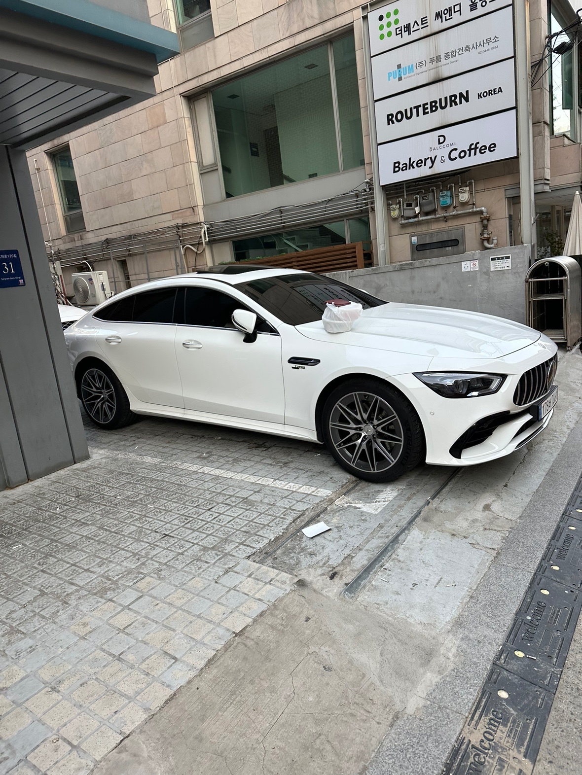 AMG GT C190 4도어 GT43 4Matic + 후기형 (389마력) 매물 썸네일