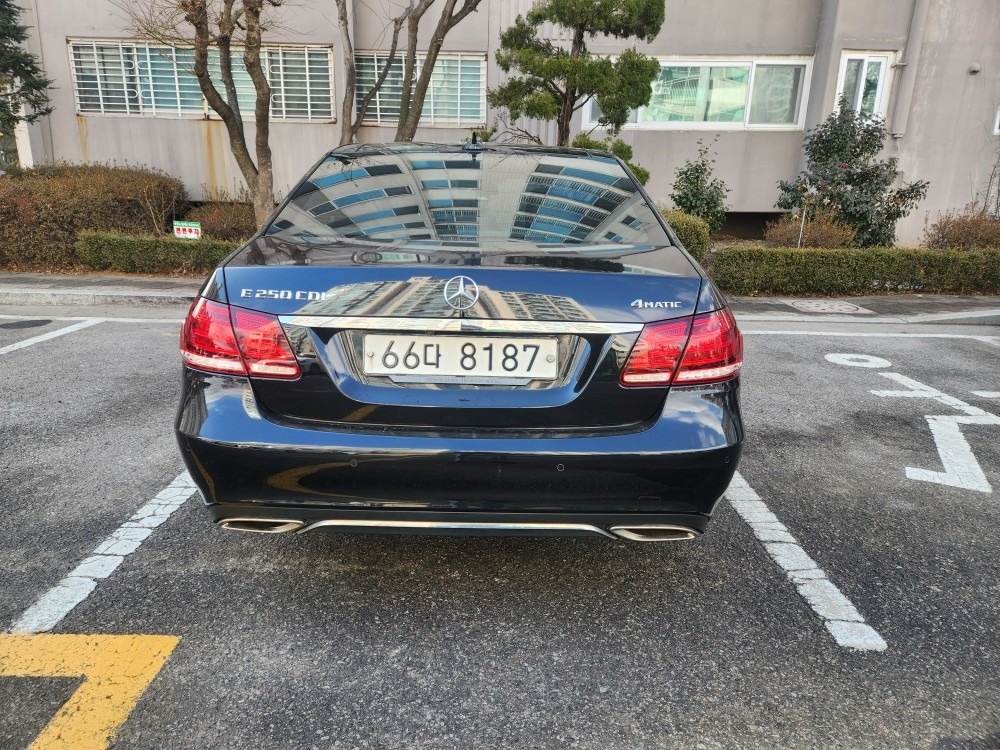 E 클래스 W212 E250 CDI 4Matic 후기형 (204마력) 매물 썸네일