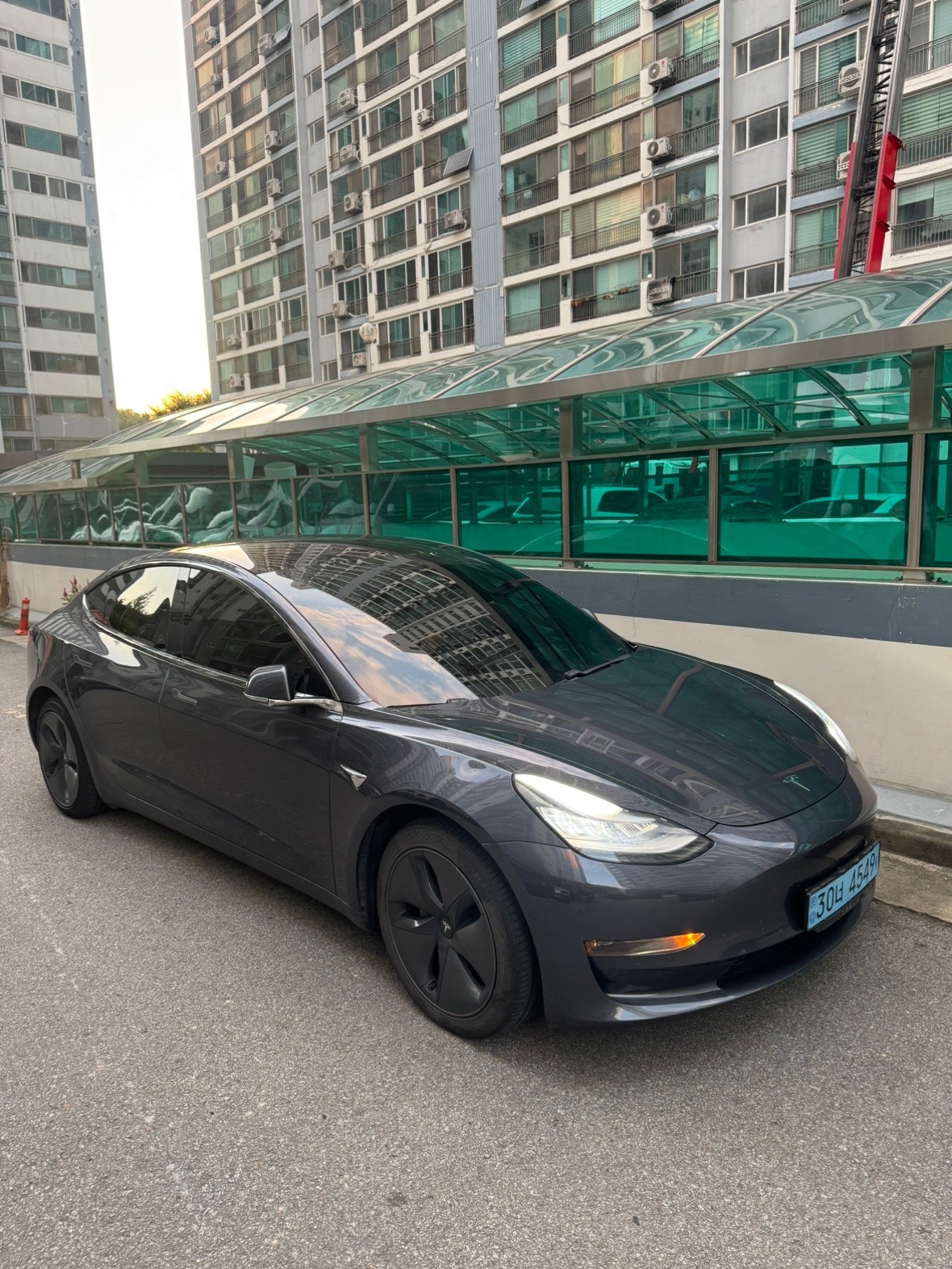 모델 3 BEV(75kWh) AWD 롱 레인지 매물 썸네일