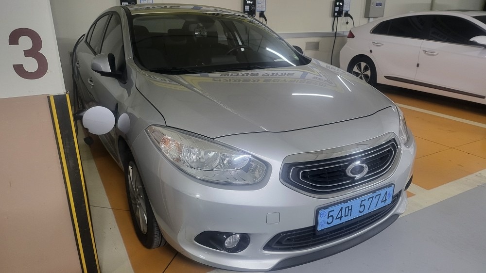 SM3 Z.E BEV(22kWh) FWD SE 매물 썸네일