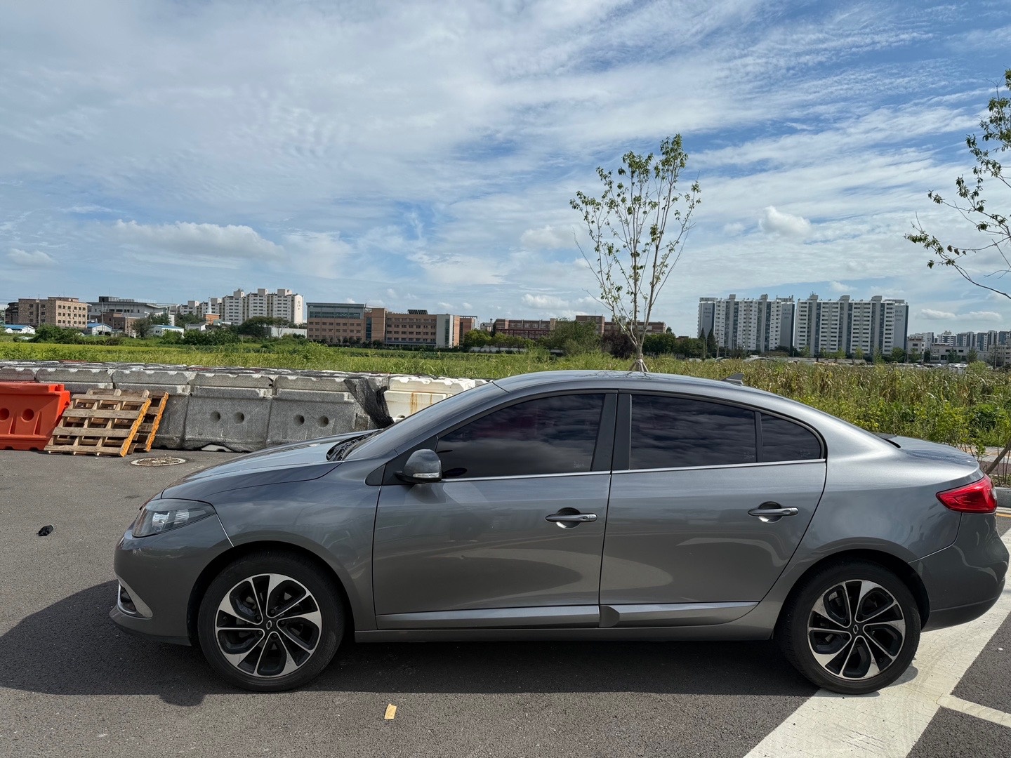 SM3 네오 L38 가솔린 1.6 FWD RE 매물 썸네일