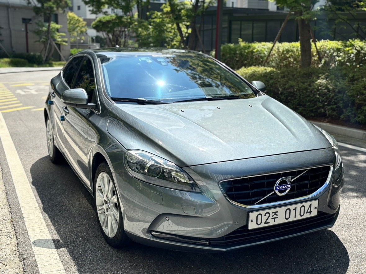 V40 Ⅱ D3 매물 썸네일