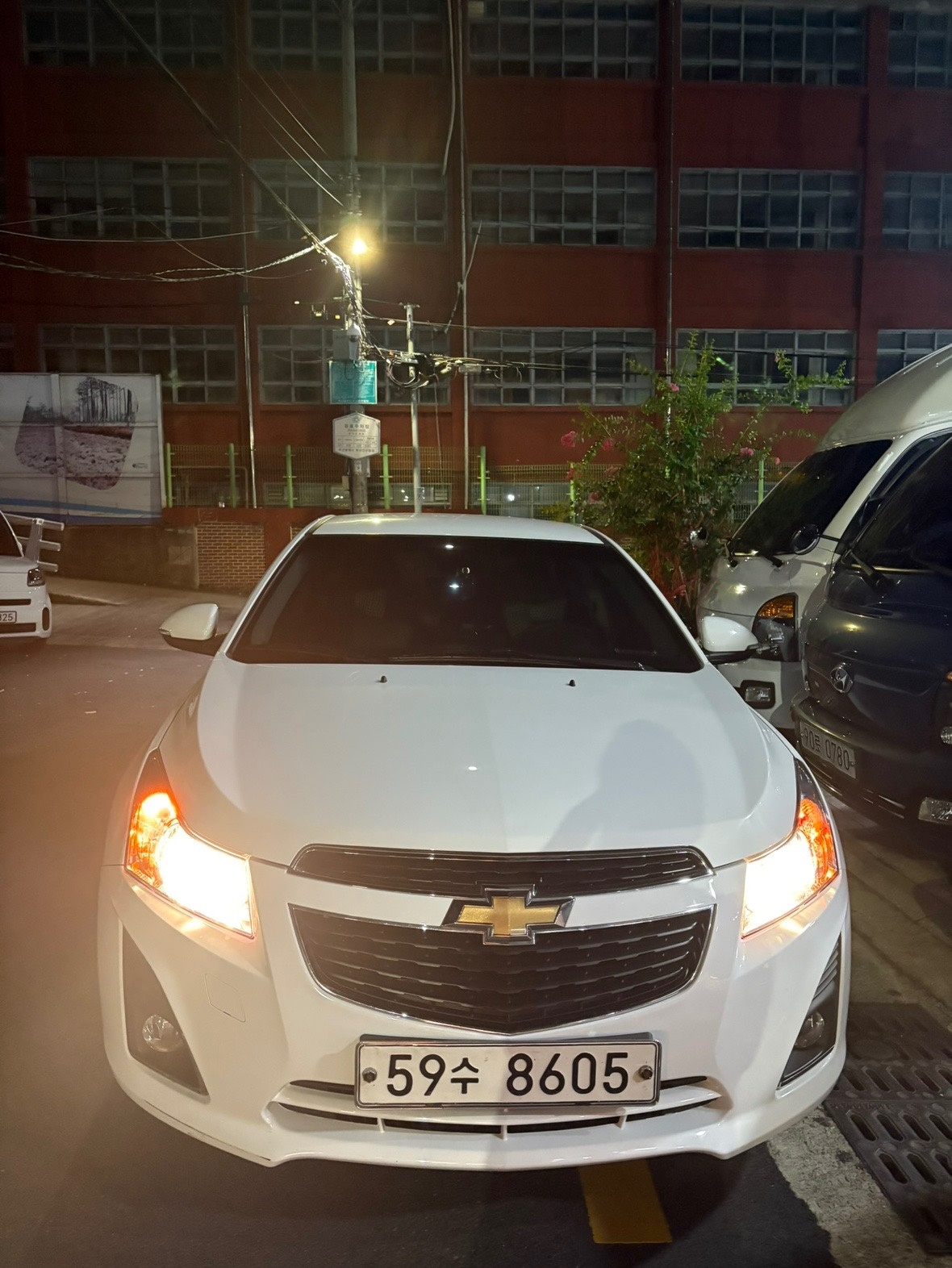 크루즈 J300 4도어 1.8 DOHC FWD LT+ 래더패키지 매물 썸네일
