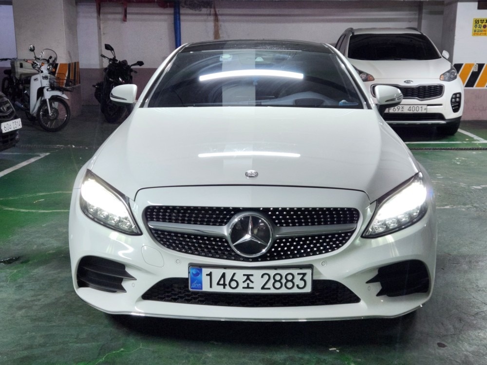 C 클래스 W205 C220 d Coupe 4Matic (163마력)AMG Line 매물 썸네일