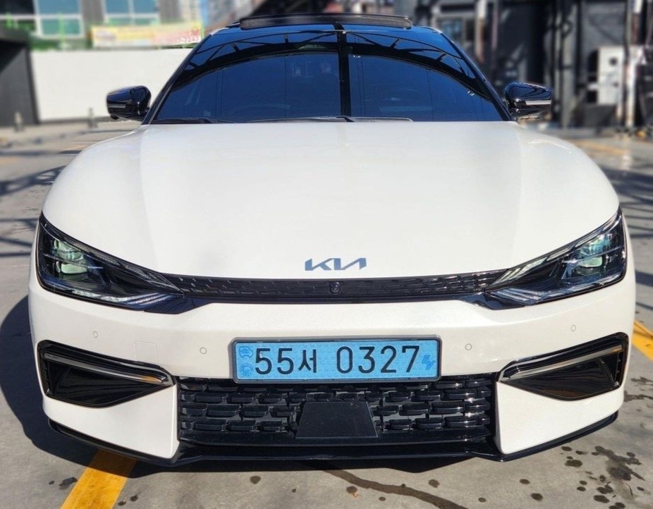 EV6 CV BEV(롱레인지/77.4kWh) AWD GT-Line(403km) 매물 썸네일