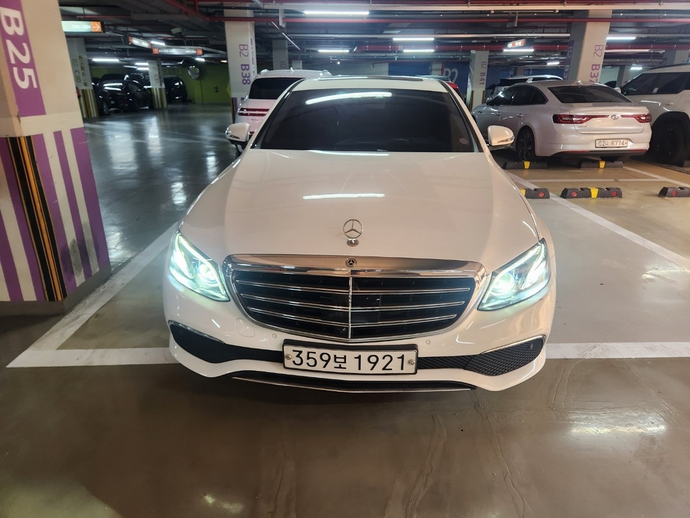 E 클래스 W213 E300 4Matic 전기형 (211마력) 매물 썸네일