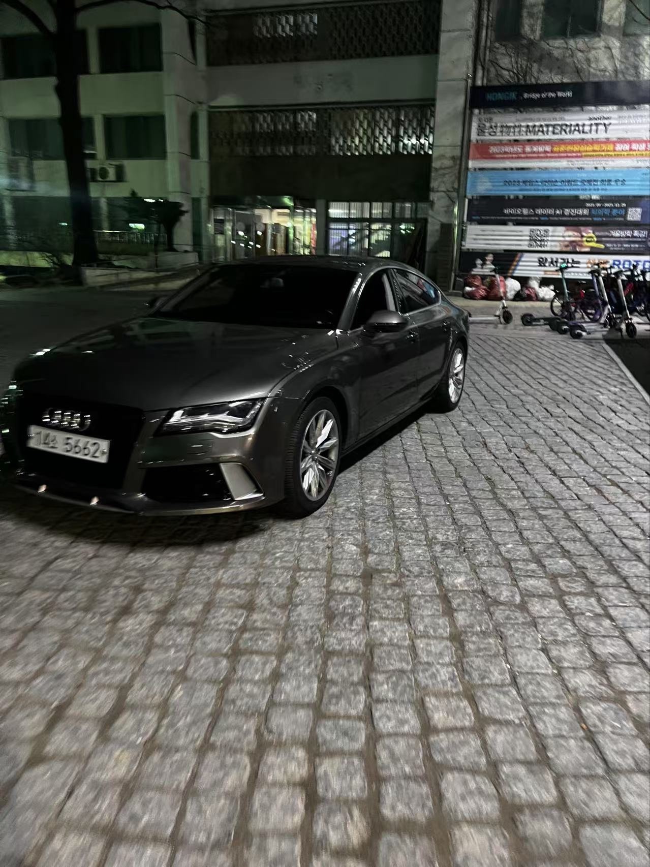 A7 Sportback 4G8 3.0 TFSI 콰트로 (310마력) 매물 썸네일