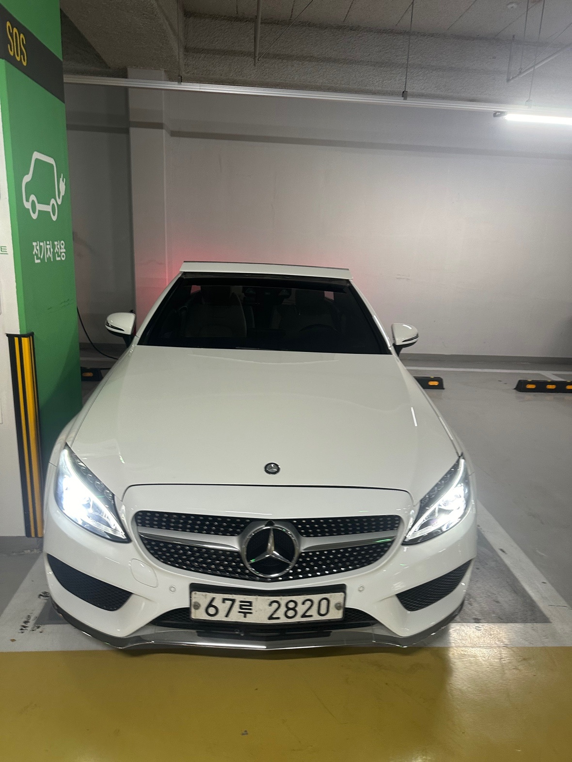 C 클래스 W205 C200 카브리올레 전기형 (211마력)AMG Line 매물 썸네일